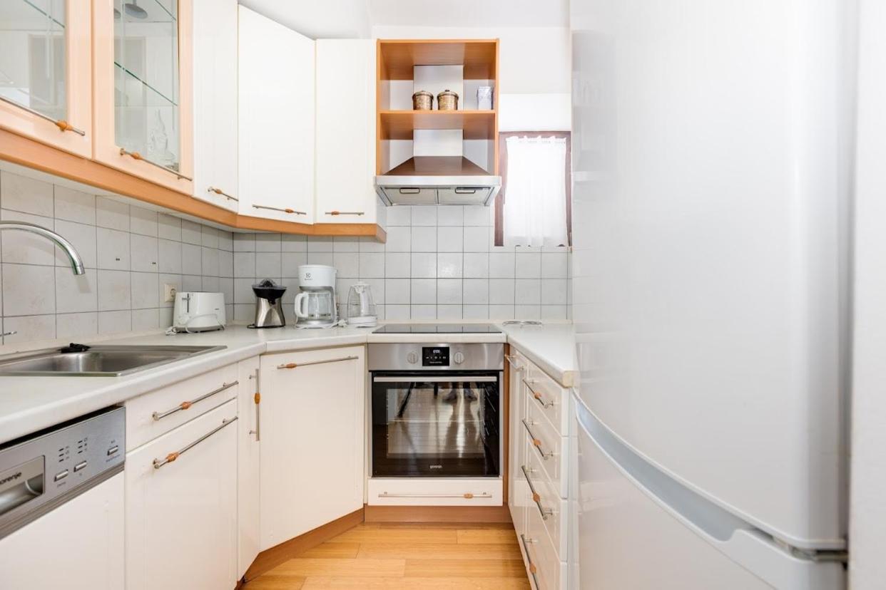 Apartment Anton Punat Eksteriør bilde